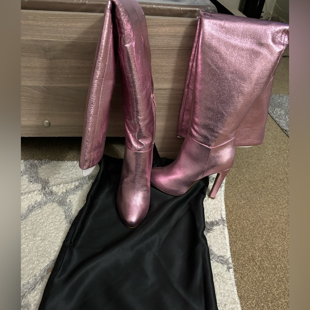 Gorgeous Express over the knee boots women’s size 6 get for a night on the town